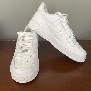 NEW! Nike Womens Air Force 1 - Size 8.5